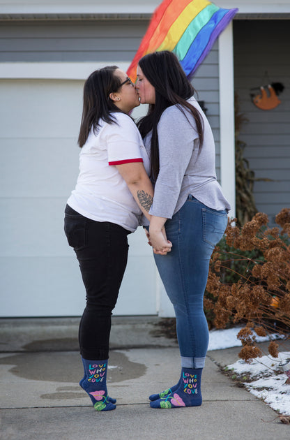 Love Who You Love - Women&